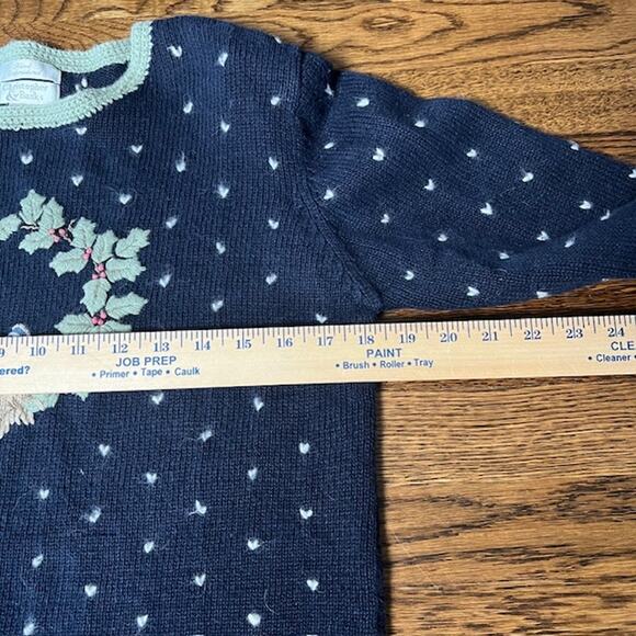 VTG Christopher & Banks Holly Berry Wreath Pullover Sweater Womens S Embroidered - Picture 4 of 10